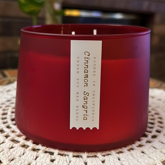 Cinnamon Sangria Scented Candle - Picture 5 of 11